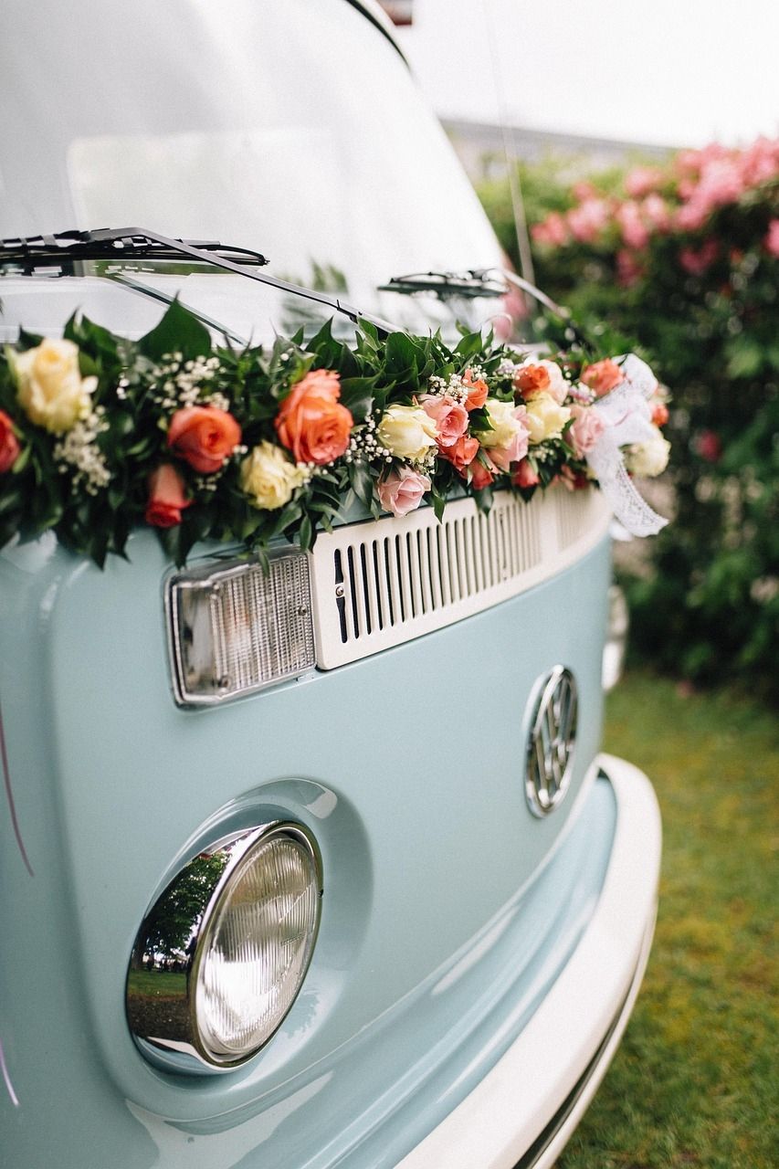 Voiture vintage, calèche... Que choisir ?