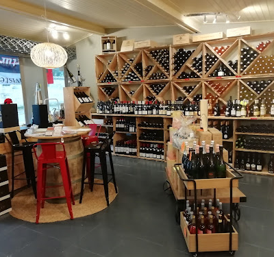 Secrets de vins, caviste à Saintes