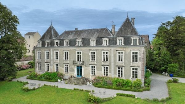 Chateau d'Estrac - photo 1