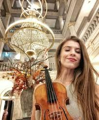 Lara Pouget - photo 3