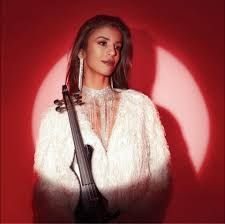 Lara Pouget - photo 1