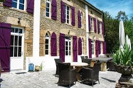 Les Volets Violets, hébergement à Salles