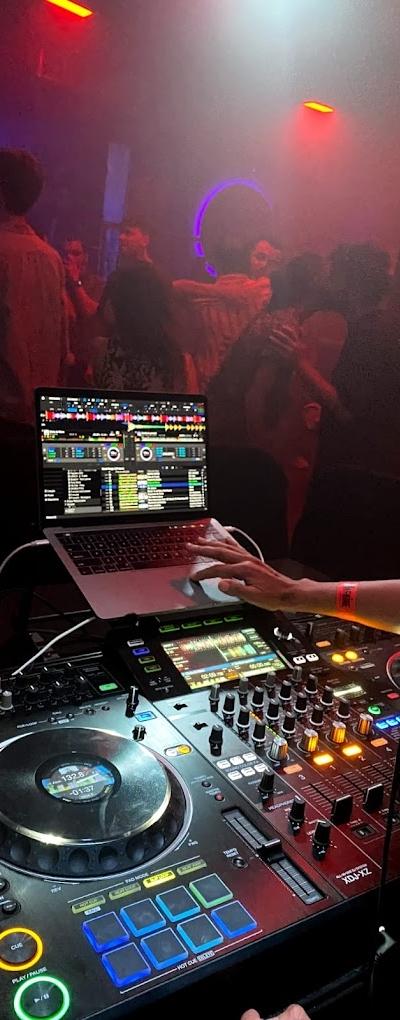 DJ Astúria, musicien ou dj à Lamorlaye