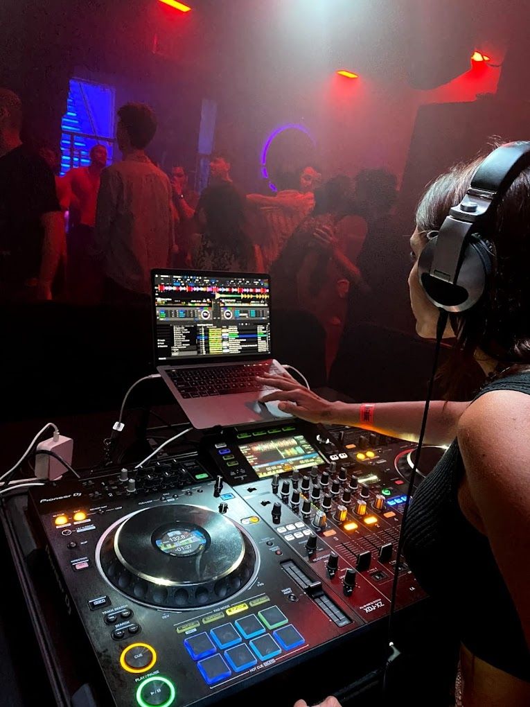 DJ Astúria - photo 1
